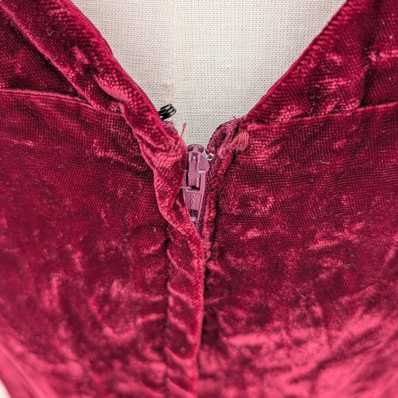 Vintage 1990's Dark Blood Red Velvet Backless Vampy Evening Gown By Jordan - Picture 14 of 15